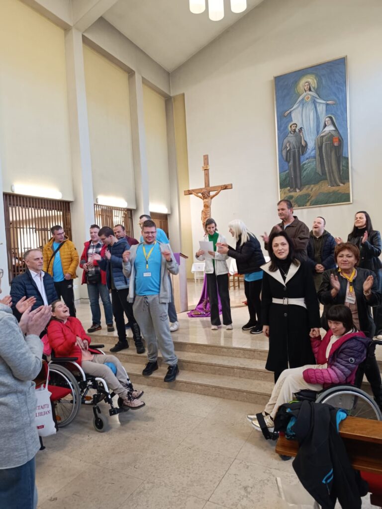 Susret Antunovih ljiljana u Mikulićima